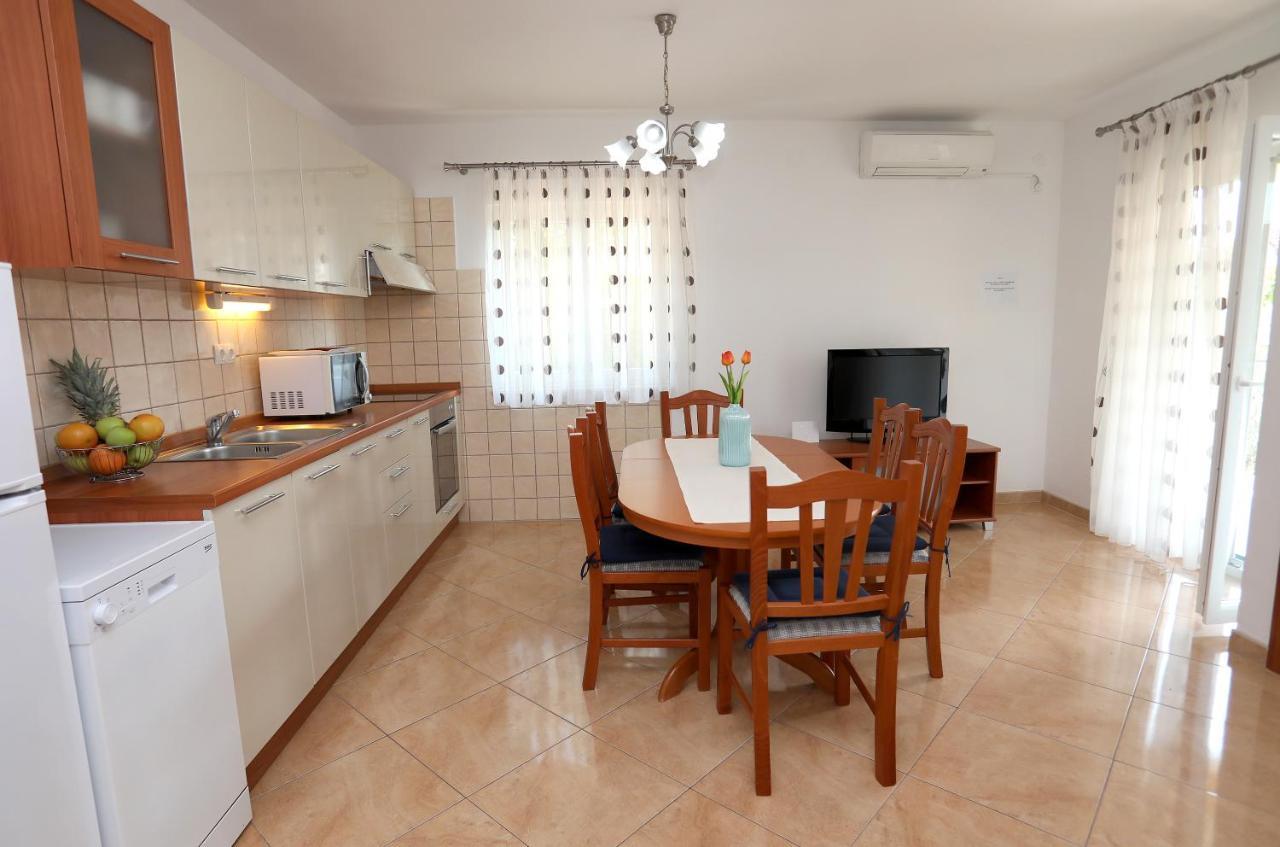 Vila Kuzmanic Trogir Exterior photo