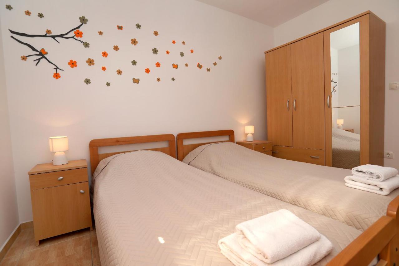 Vila Kuzmanic Trogir Exterior photo