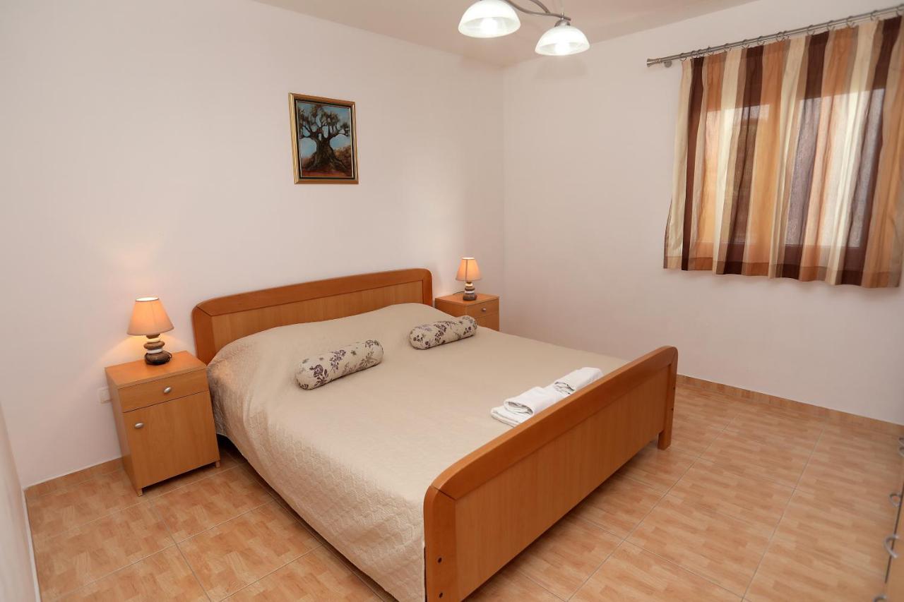 Vila Kuzmanic Trogir Exterior photo
